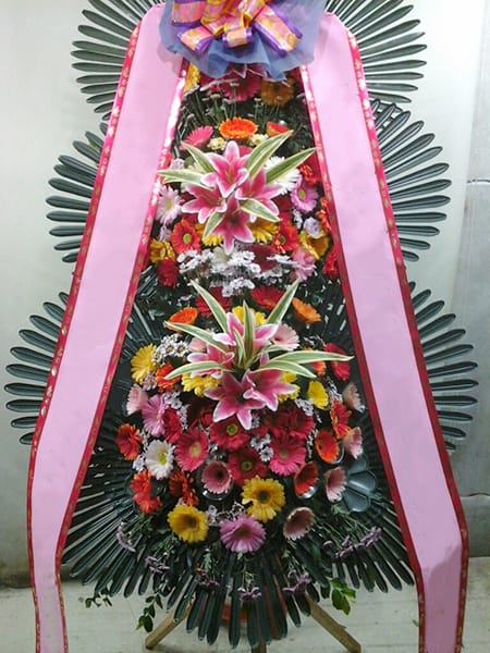 마리나파크웨딩홀 오랜 이웃 주민들이 함께 기뻐하며 주문해주신 화환